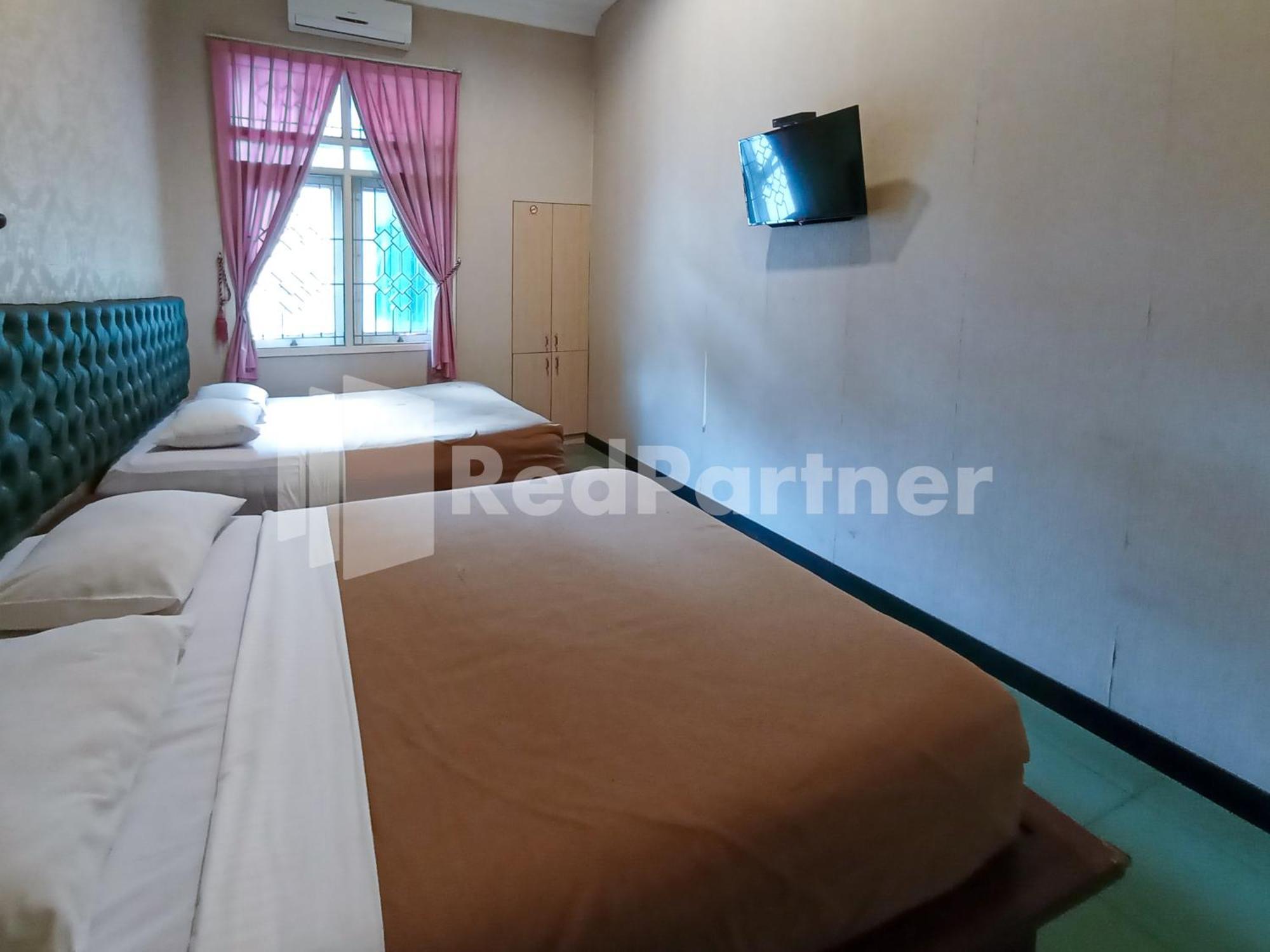 Nillo Hotel Kebumen Mitra Reddoorz Exterior photo