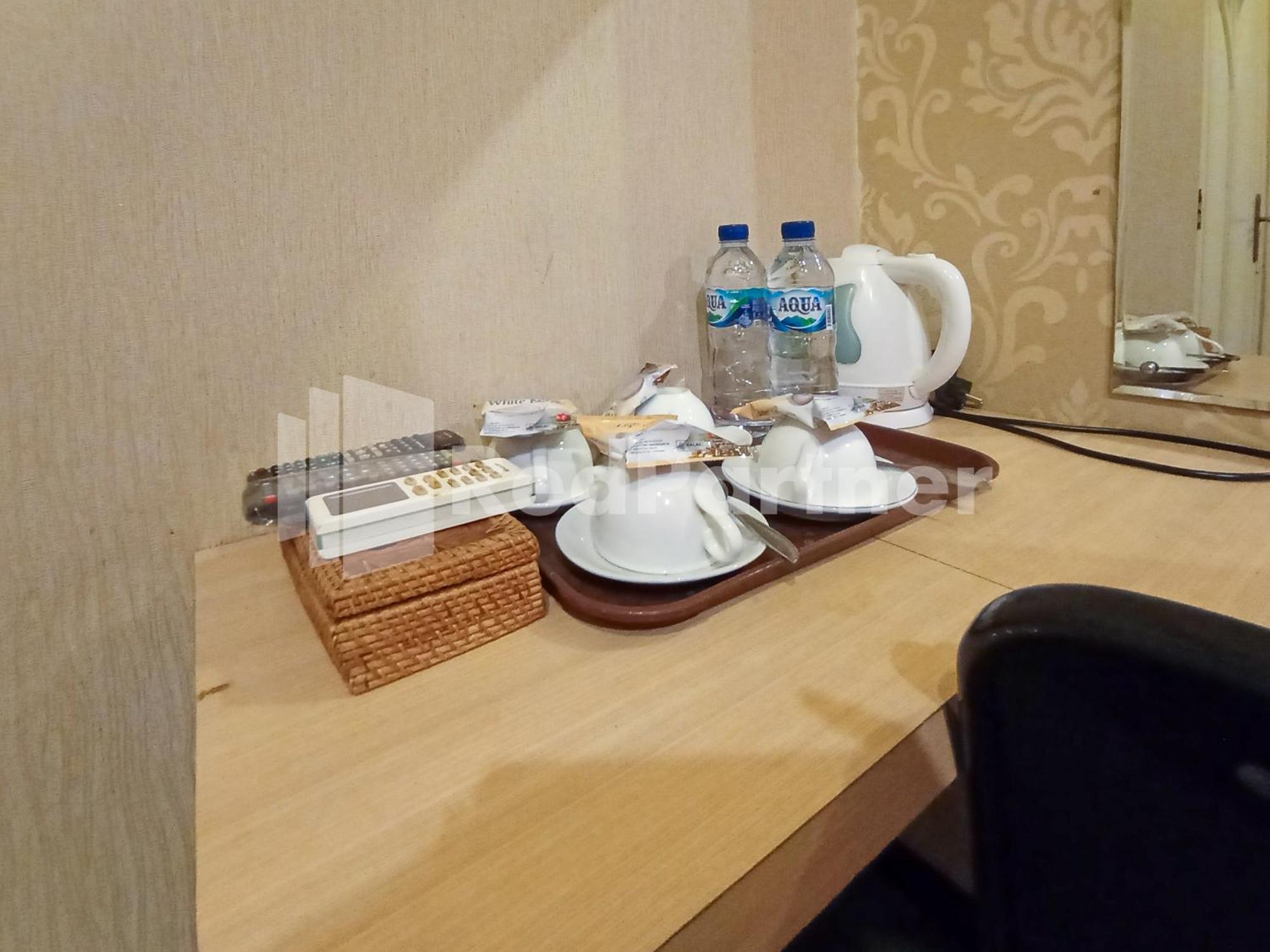 Nillo Hotel Kebumen Mitra Reddoorz Exterior photo