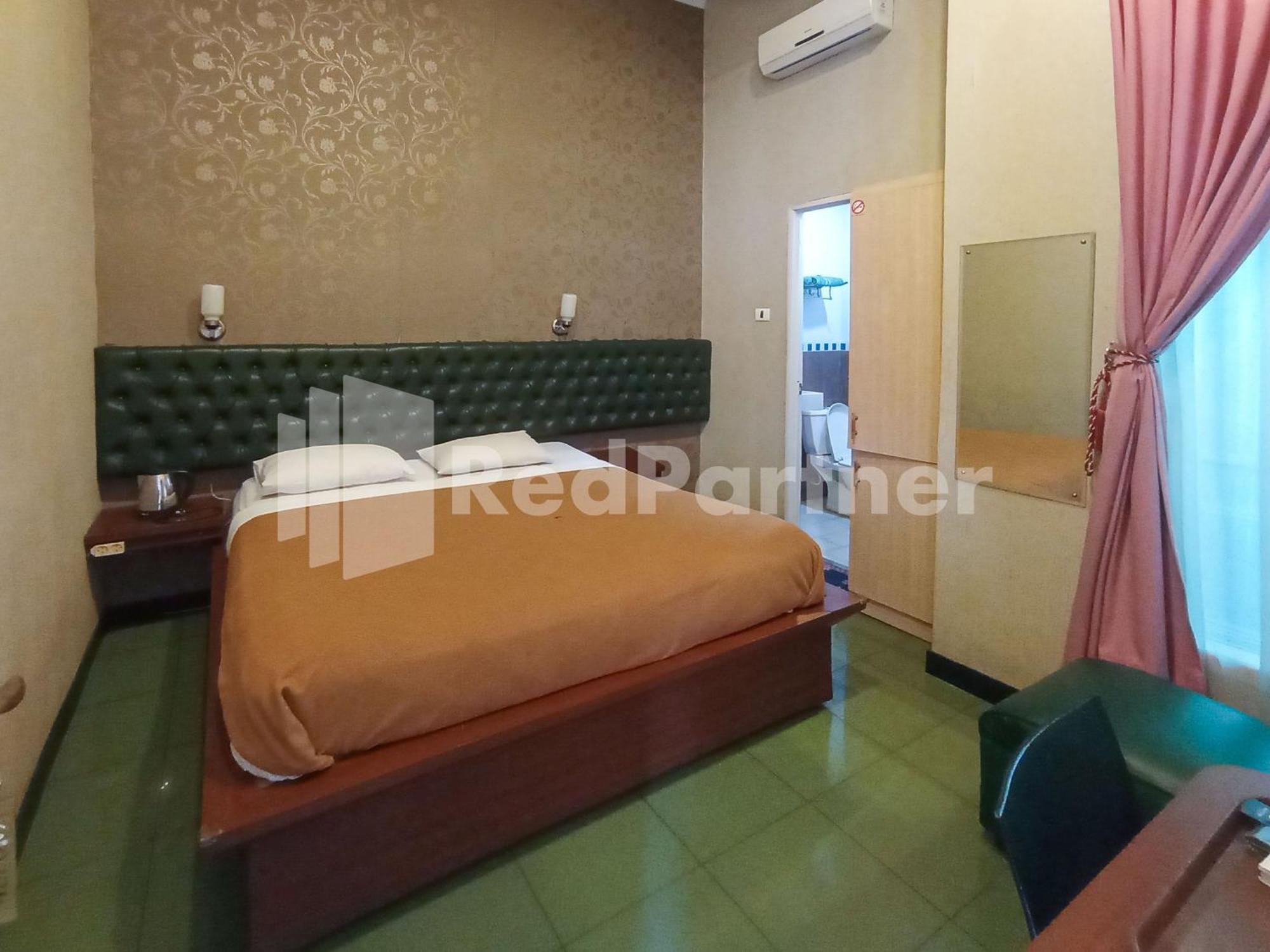 Nillo Hotel Kebumen Mitra Reddoorz Exterior photo