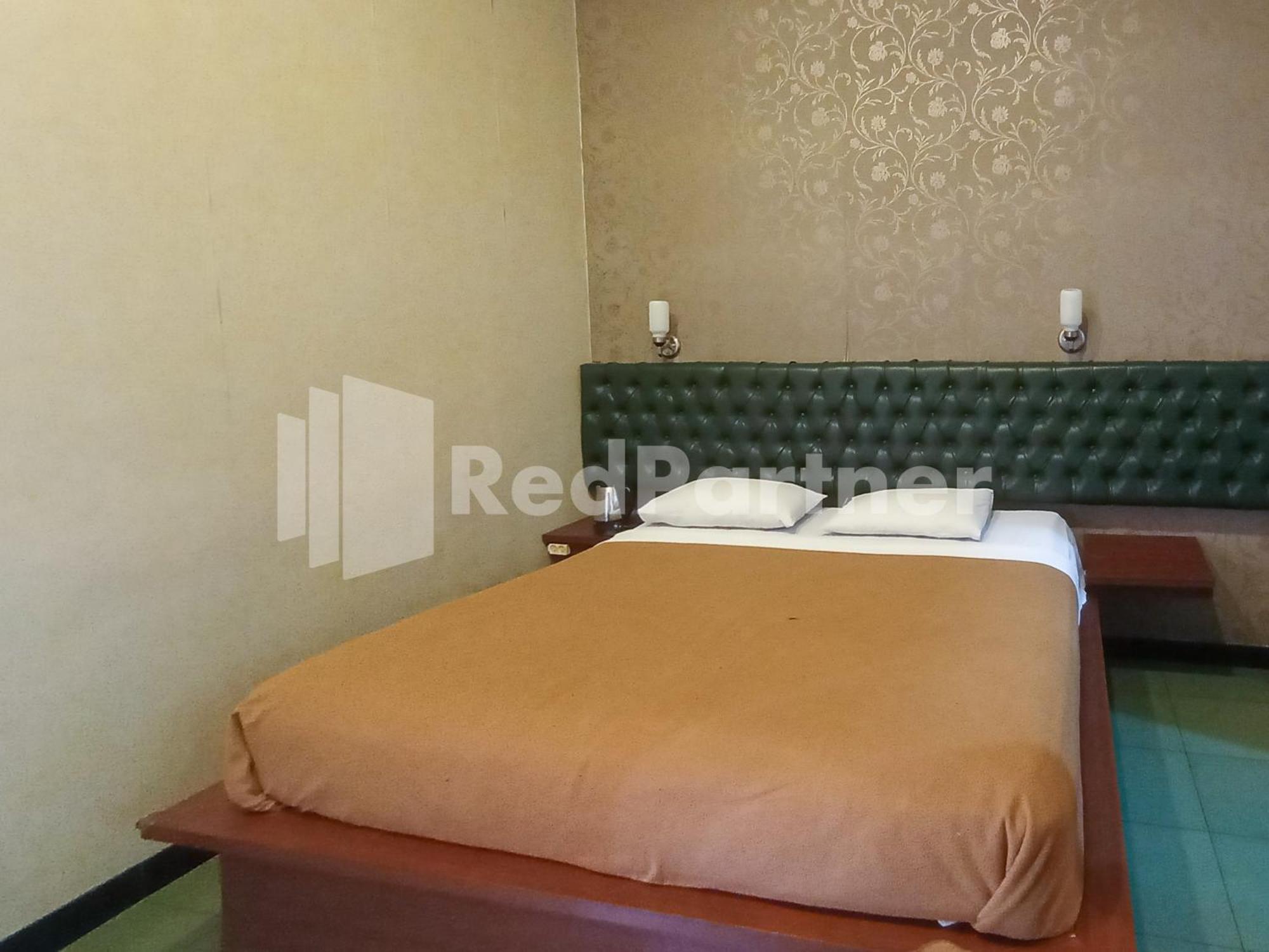 Nillo Hotel Kebumen Mitra Reddoorz Exterior photo