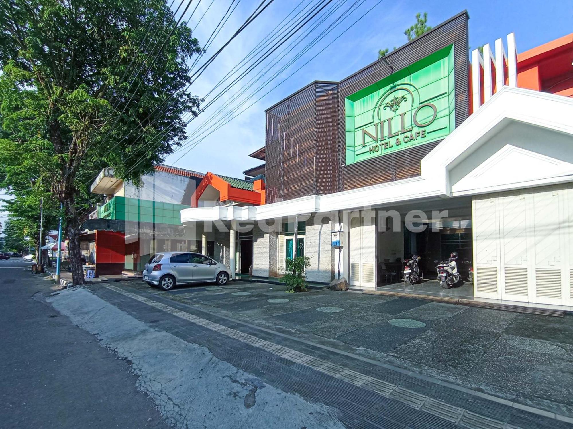 Nillo Hotel Kebumen Mitra Reddoorz Exterior photo